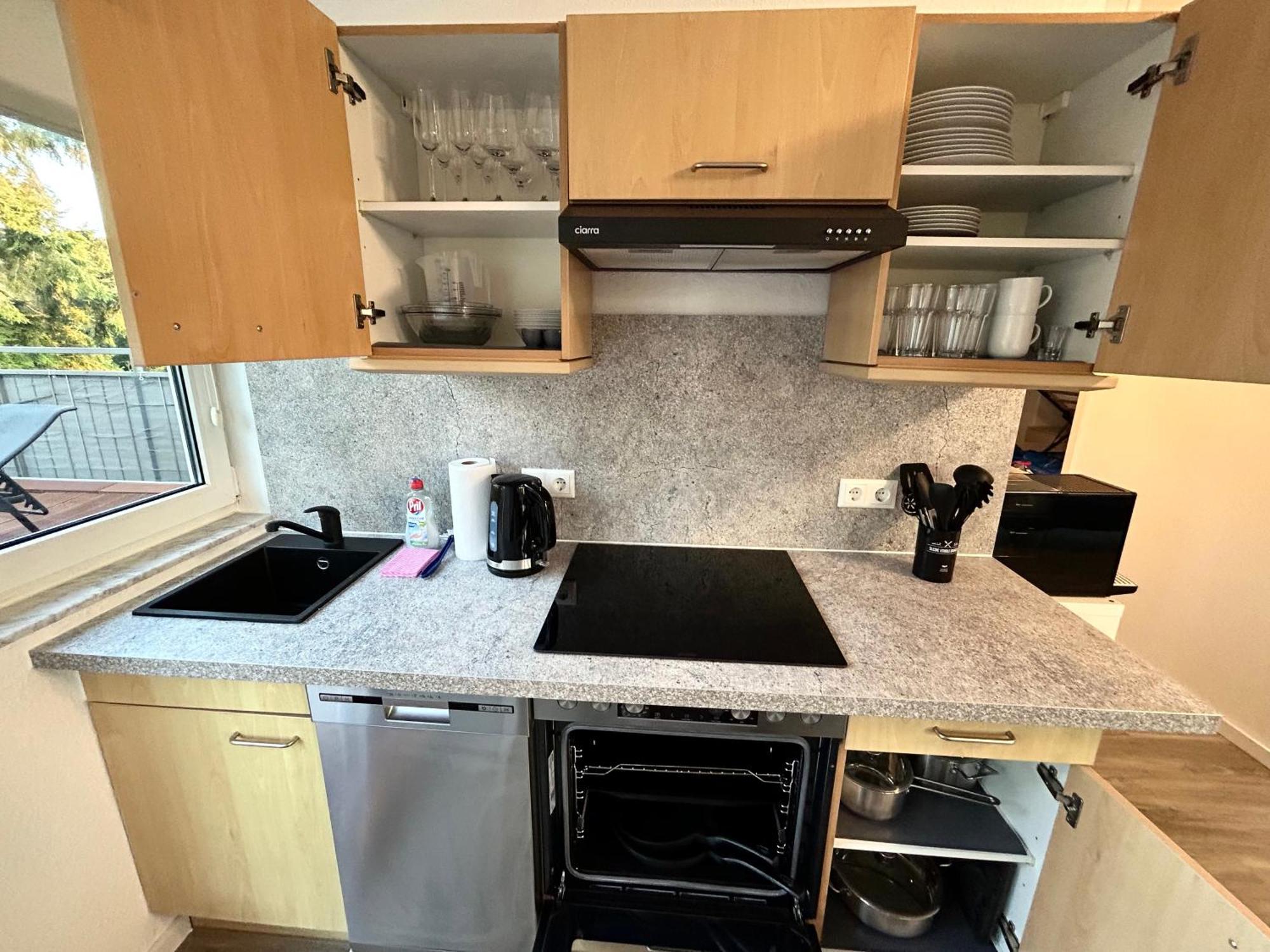 Lgh-moderne, Ruhige Wohnung, Naehe Zum Flughafen Und Autobahn, 24h-self-check-in, Vollausgestattet, Disneyplus, Waschmaschine Апартаменты